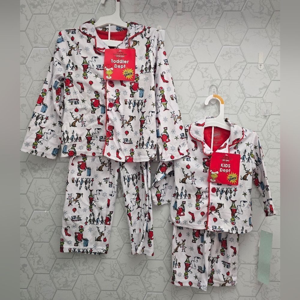 The Grinch Christmas Unisex Kids Button Down Coat 2pc Pajama Sets Bundle Of Two